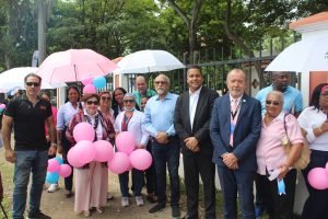 Apoyando la Campaña de la  Cinta Rosada y Celeste