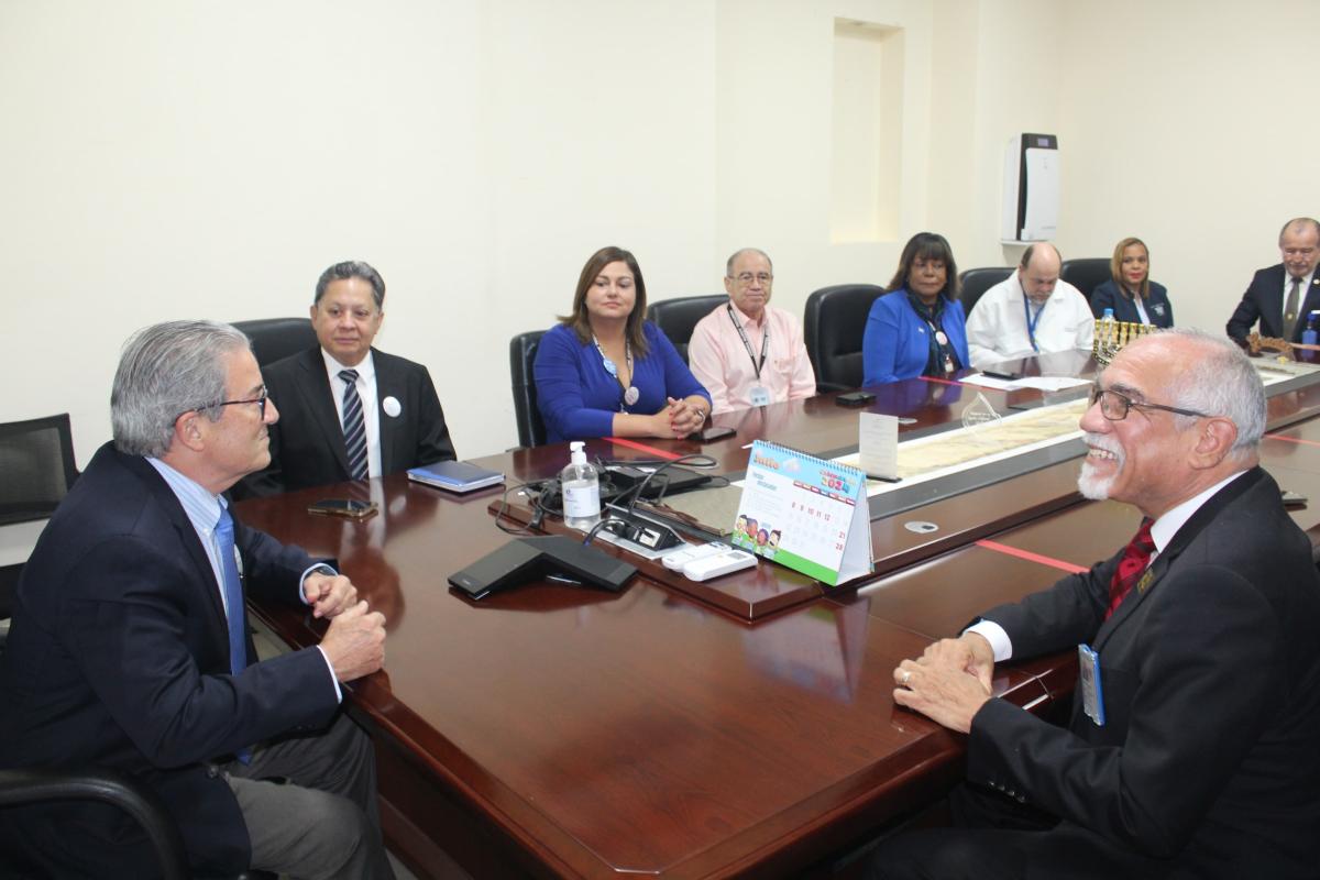 Fortalecer la Telemedicina y el uso de la tecnología en las atenciones y tratamientos.